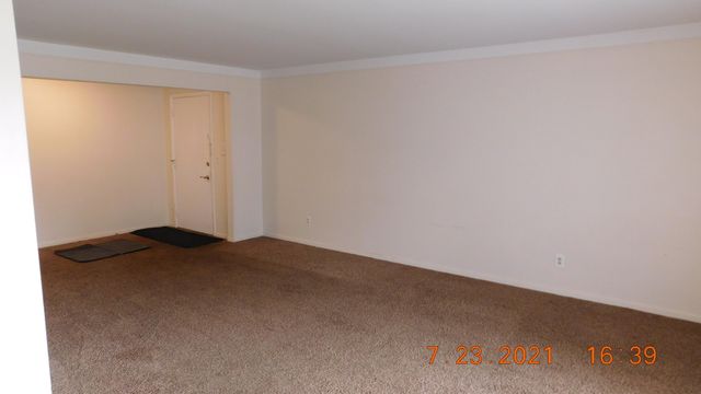 490 N Fox Hills Drive 1, Bloomfield Hills, MI 48304