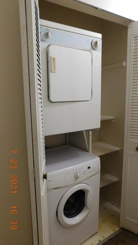 490 N Fox Hills Drive 1, Bloomfield Hills, MI 48304