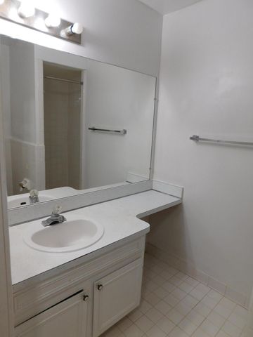 490 N Fox Hills Drive 1, Bloomfield Hills, MI 48304