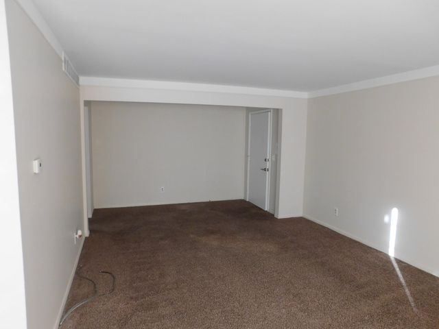 490 N Fox Hills Drive 1, Bloomfield Hills, MI 48304