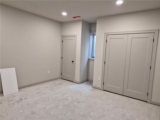 4915 146th Street, Basehor, KS 66007