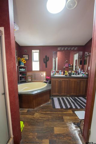 350 CR 3911, Jacksonville, TX 75766