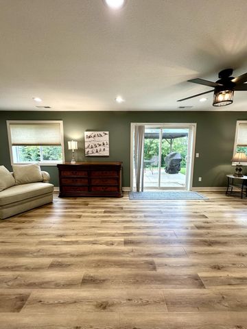127 Robinson Drive, Circle Pines, MN 55014