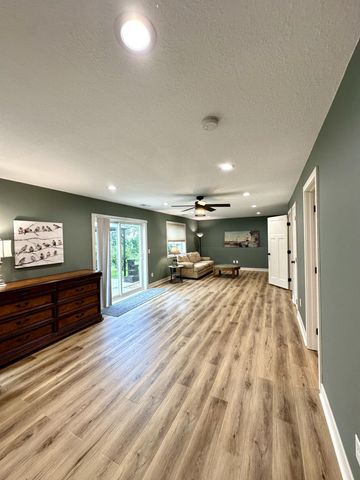 127 Robinson Drive, Circle Pines, MN 55014