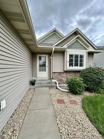 127 Robinson Drive, Circle Pines, MN 55014