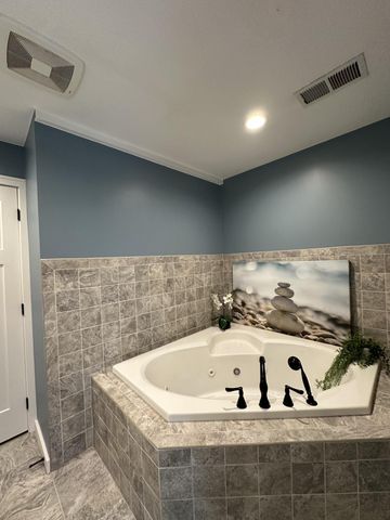127 Robinson Drive, Circle Pines, MN 55014
