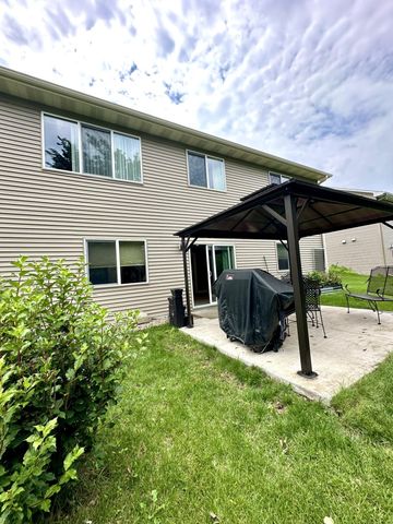 127 Robinson Drive, Circle Pines, MN 55014