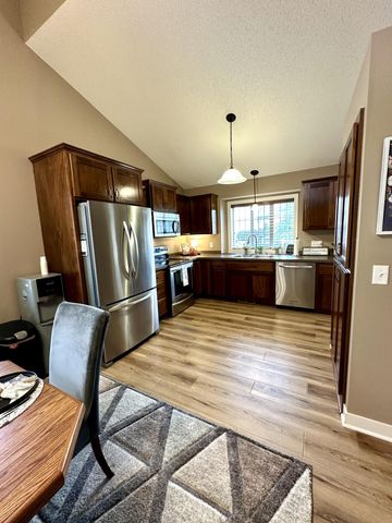 127 Robinson Drive, Circle Pines, MN 55014