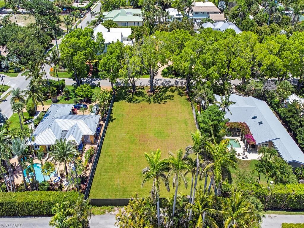 140 2nd AVE N, NAPLES, FL 34102 — photo 3