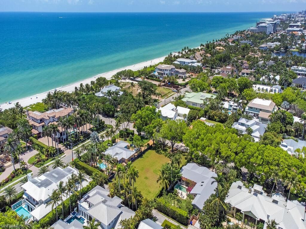 140 2nd AVE N, NAPLES, FL 34102 — photo 4