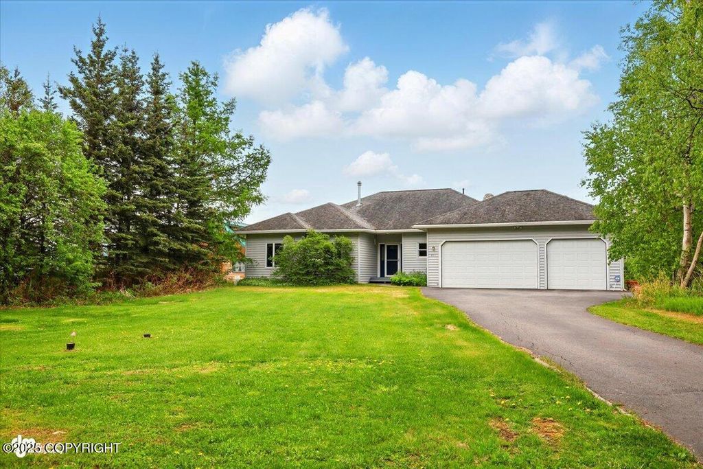 674 W Selina Lane, Wasilla, AK 99654