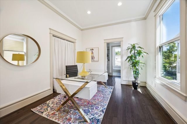 1325 Ashland Street, Houston, TX 77008