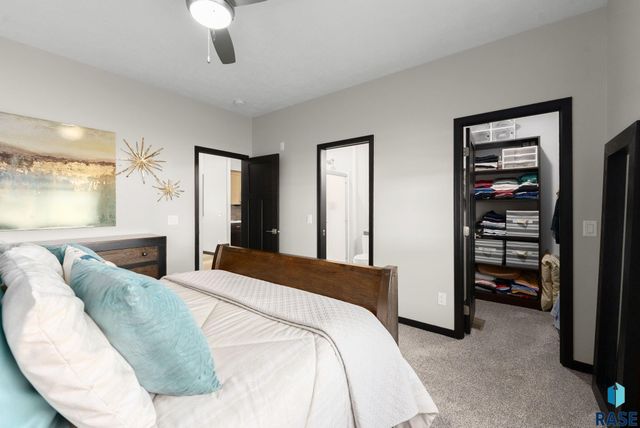 5917 S Spirea Ave Avenue, Sioux Falls, SD 57108