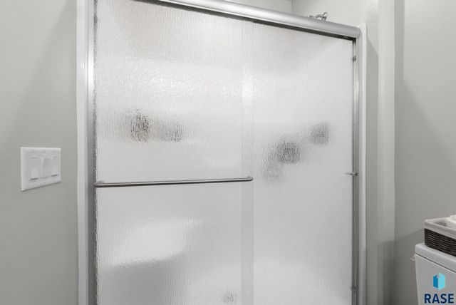 5917 S Spirea Ave Avenue, Sioux Falls, SD 57108