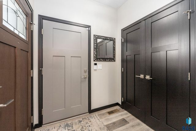 5917 S Spirea Ave Avenue, Sioux Falls, SD 57108