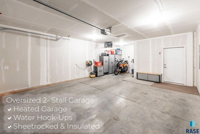 5917 S Spirea Ave Avenue, Sioux Falls, SD 57108