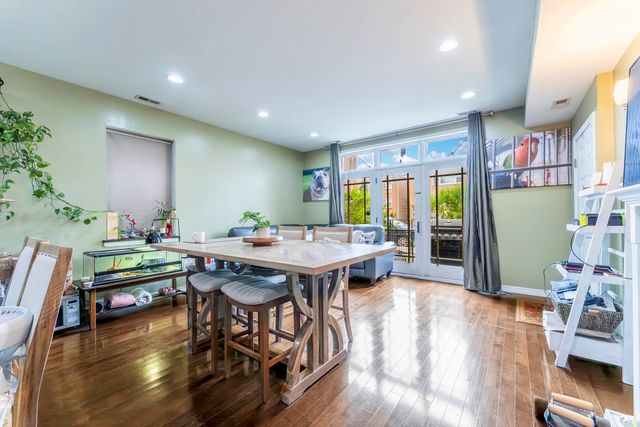 6311 W Belmont Avenue 1, Chicago, IL 60634