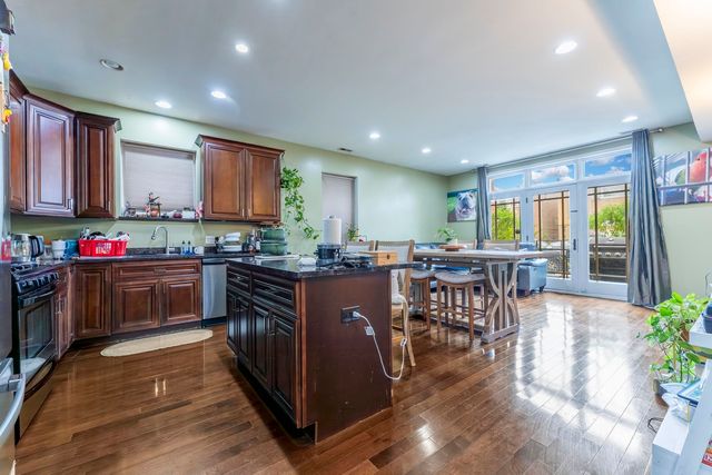 6311 W Belmont Avenue 1, Chicago, IL 60634