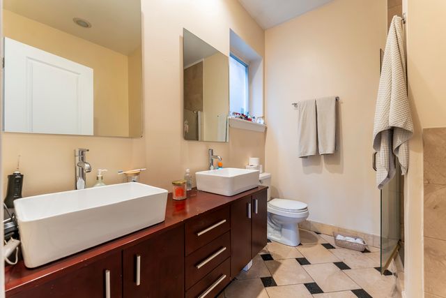 6311 W Belmont Avenue 1, Chicago, IL 60634