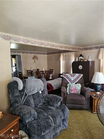 614 Meadowbrook Avenue SE, Warren, OH 44484