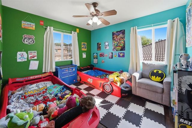 19310 Sidani, Saugus, CA 91350