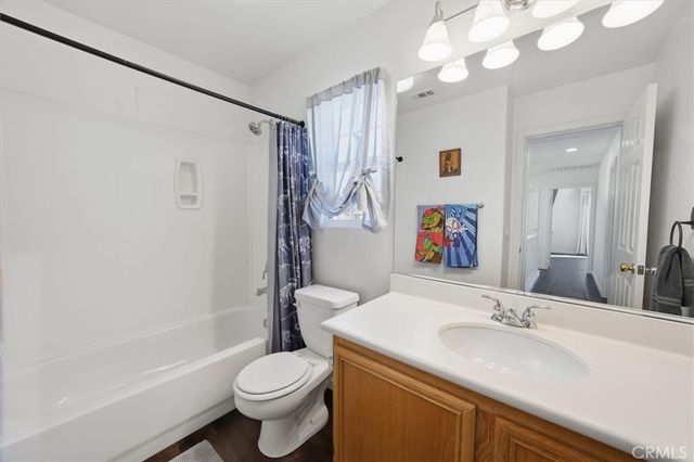 19310 Sidani, Saugus, CA 91350