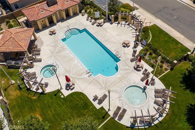 19310 Sidani, Saugus, CA 91350