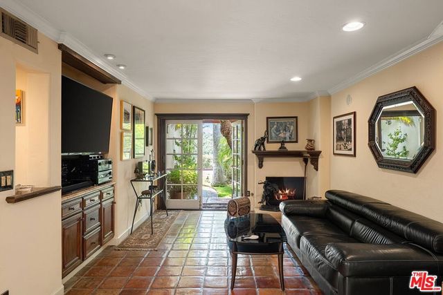 2528 Angelo Drive, Los Angeles, CA 90077