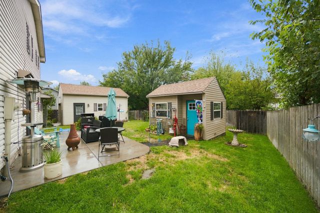 10216 W May Ct, Wichita, KS 67209