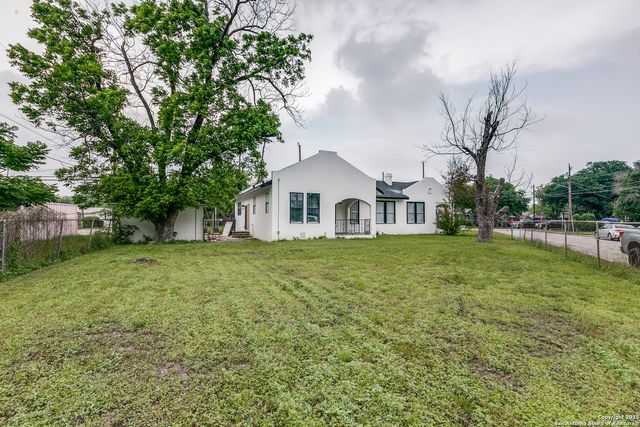 102 beal, San Antonio, TX 78201