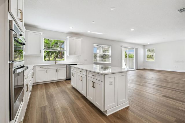 7571 HAWKSTONE DRIVE, Sarasota, FL 34241