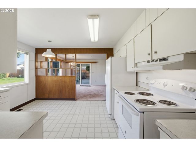 3373 RAWLINS Ave Ne, Salem, OR 97301