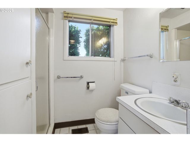 3373 RAWLINS Ave Ne, Salem, OR 97301