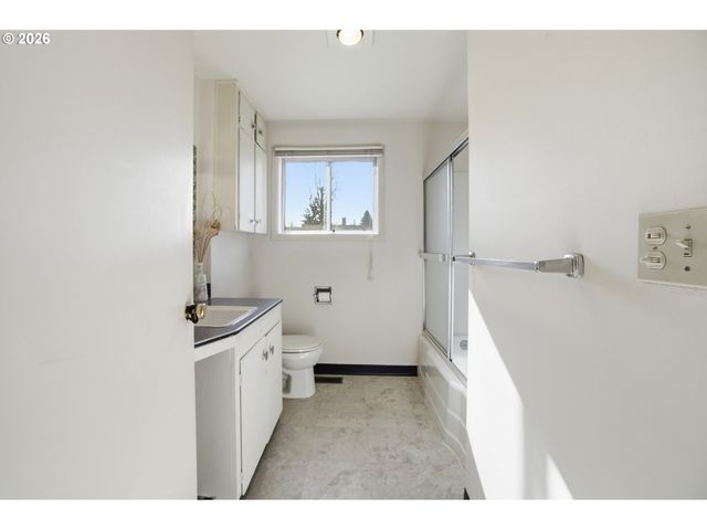 3373 RAWLINS Ave Ne, Salem, OR 97301