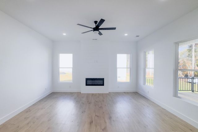 667 Foster Drive, Spartanburg, SC 39301