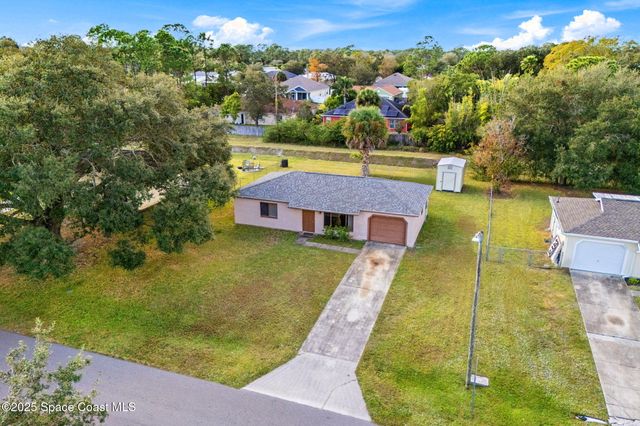 268 Melba Avenue NW, Palm Bay, FL 32907