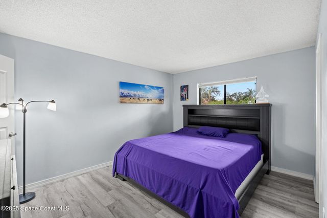 268 Melba Avenue NW, Palm Bay, FL 32907