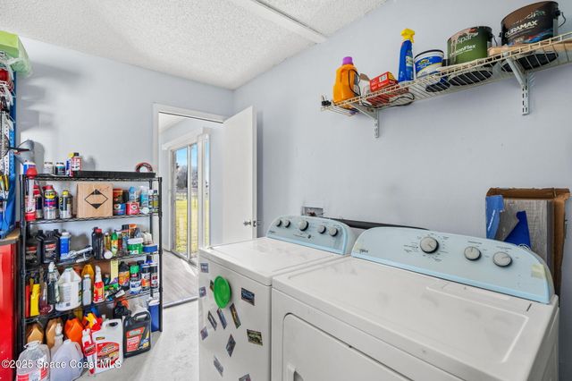 268 Melba Avenue NW, Palm Bay, FL 32907