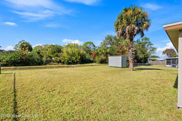268 Melba Avenue NW, Palm Bay, FL 32907
