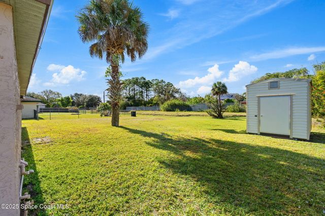 268 Melba Avenue NW, Palm Bay, FL 32907