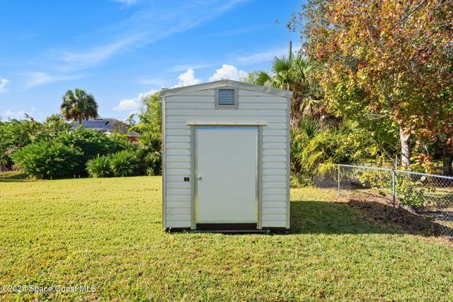 268 Melba Avenue NW, Palm Bay, FL 32907