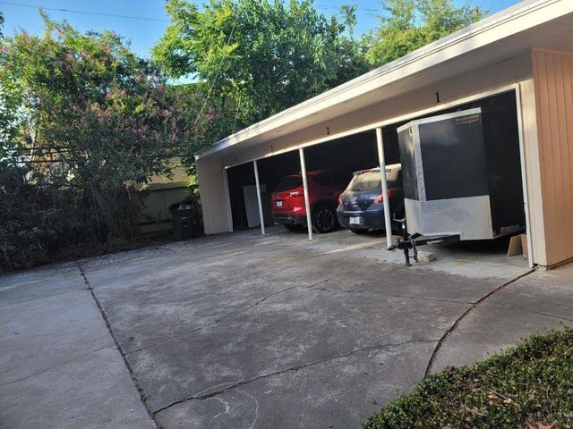 4714 Oakshire Drive 2, Houston, TX 77027