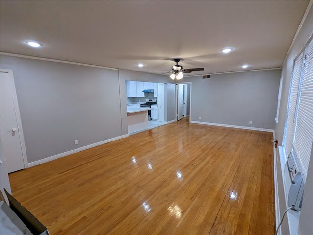 4714 Oakshire Drive 2, Houston, TX 77027