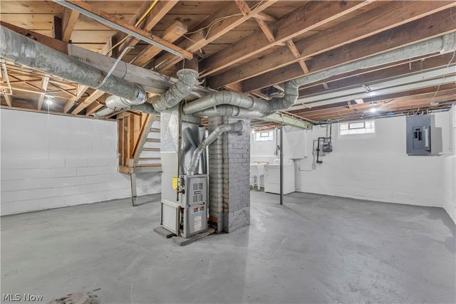 5461 Clement Avenue, Maple Heights, OH 44137
