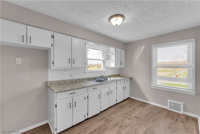 5461 Clement Avenue, Maple Heights, OH 44137