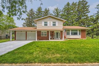 1322 E Thurston Drive, Palatine, IL 60074