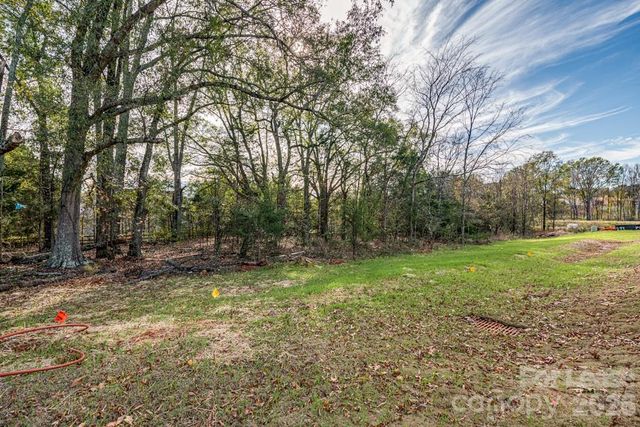 13045 Cottage Crest Lane, Charlotte, NC 28273