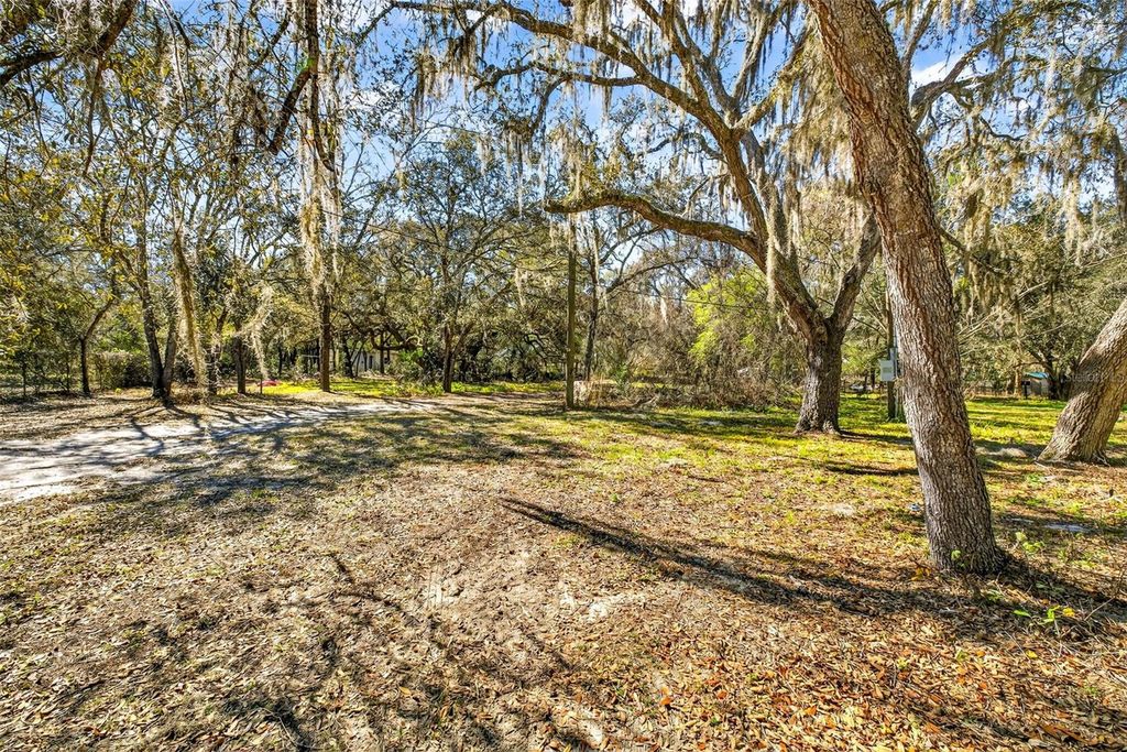 Image 12 of property listing at 16624 HELEN K DRIVE, Spring Hill, FL 34610