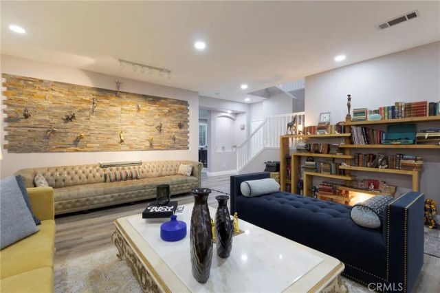 4219 Floyd, Corona, CA 92883