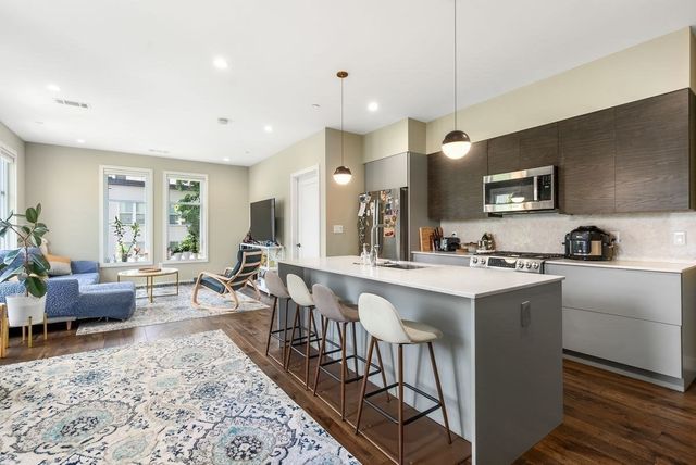45 Burnett 203, Boston, MA 02130